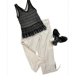 White House Black Market Black and White Sweater Stretchy Tank Size Small